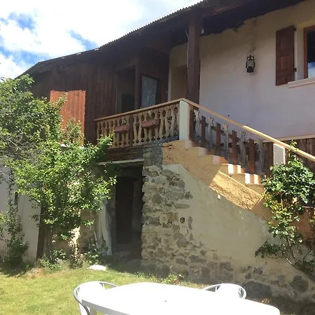 Les Tinons Vakantiehuis Prunières